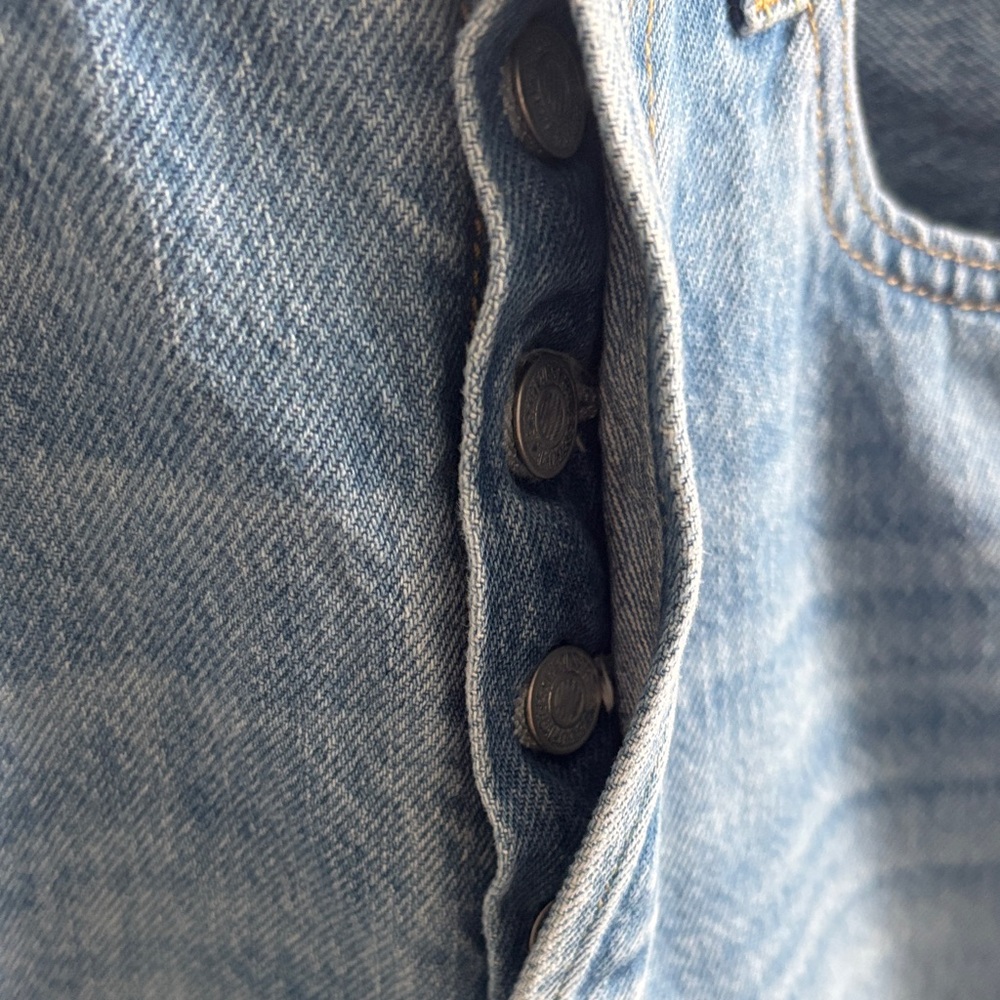 Levi's Light Blue Ripped Jeans - Picture 10 of 12
